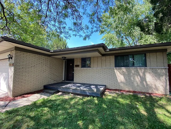 Building Photo - 2793 Athena Dr