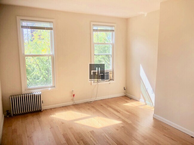 Foto del edificio - NORTH 8TH STREET & BERRY STREET