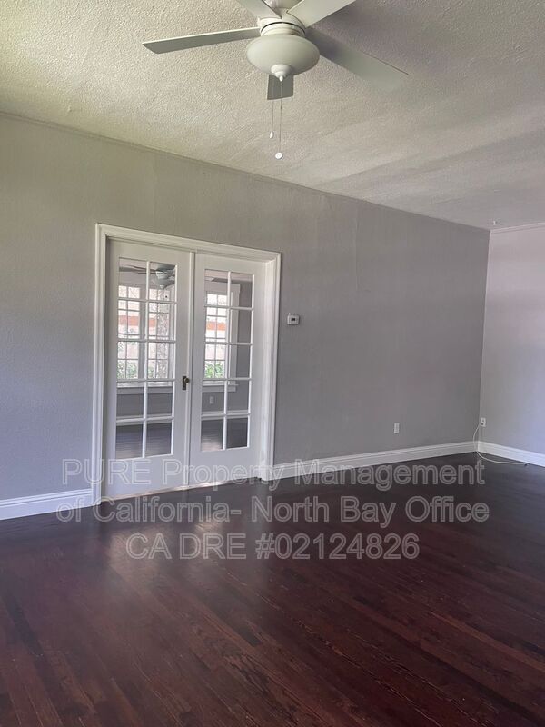 Building Photo - 420 S Spring St