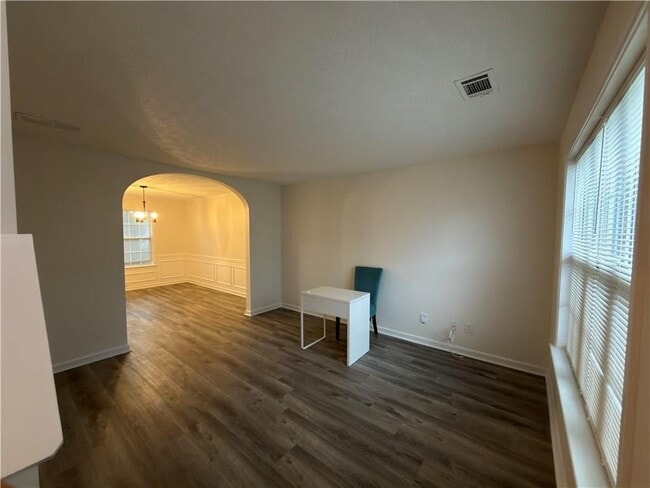 Foto del edificio - 620 Manor Glen Dr