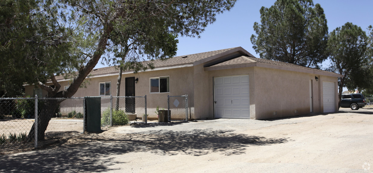 Primary Photo - 15250 Sequoia Ave
