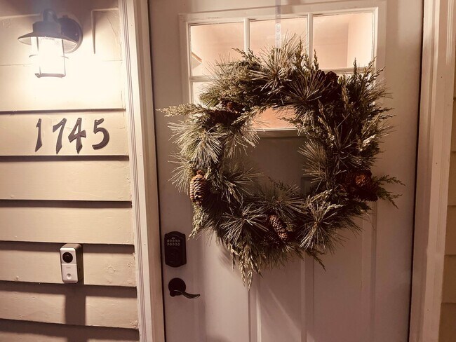 Foto del edificio - Charming Updated Ranch-Style Home in West ...
