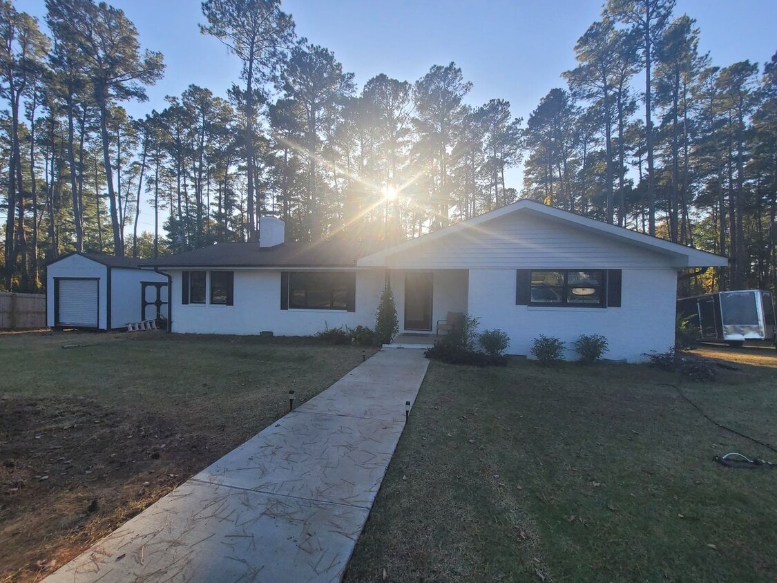 Primary Photo - Beautifully Upgraded Ranch Home located ou...