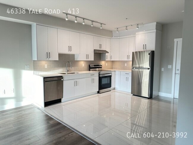 Photo du bâtiment - 2 Bedroom Condo at Yaletown Living