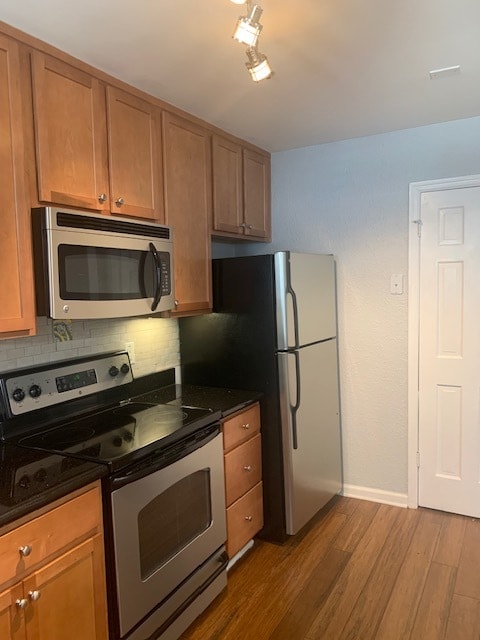 Photo - 225 Winding River Dr Townhome