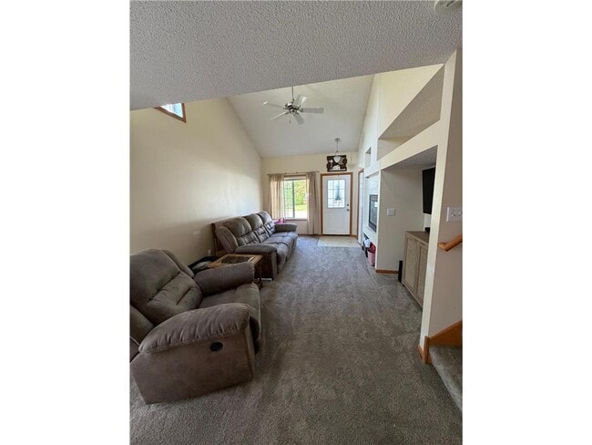 Building Photo - 8920 Pheasant Ln