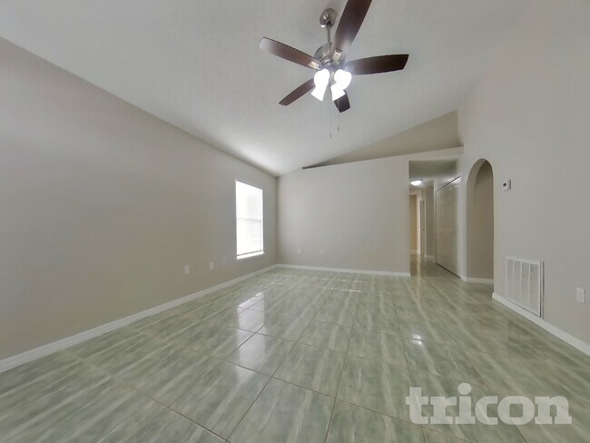 Building Photo - 228 Danville Dr