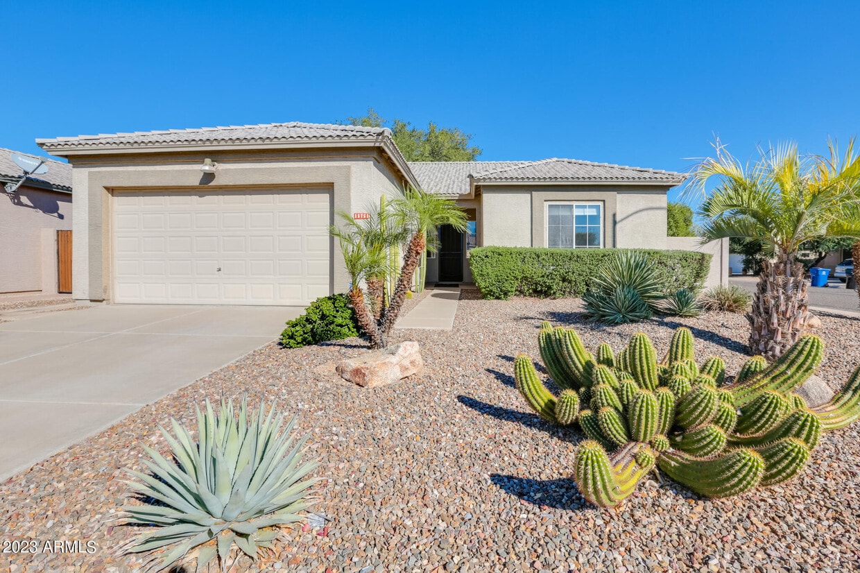 Primary Photo - 15751 N Bonow Dr