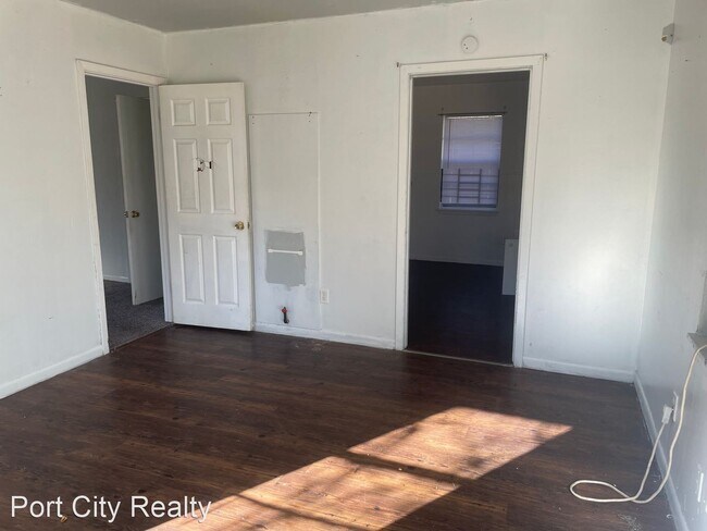 Building Photo - 1 br, 1 bath House - 3320 Catherine Dr