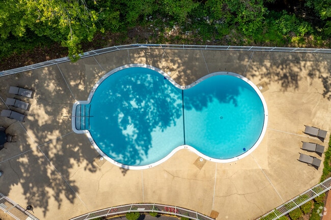 Swimming Pool - Crown Square Apartments