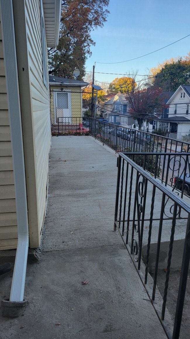 Building Photo - 51-53 Salem St