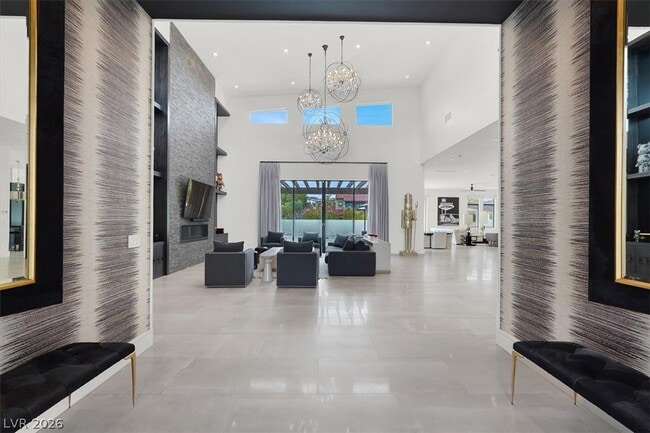 Building Photo - 20 Pebble Hills Ct