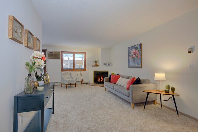Foto del edificio - 4350 Trenton Ln N