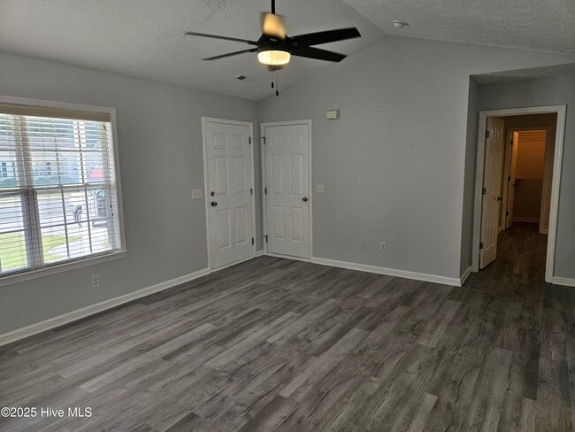 Building Photo - 112 Belvedere Dr