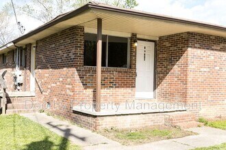 Building Photo - 807 Henderson Ave