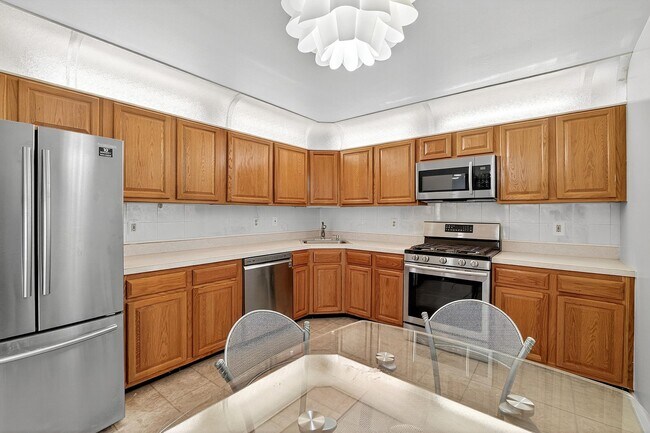 Foto del edificio - 144 Cherry St