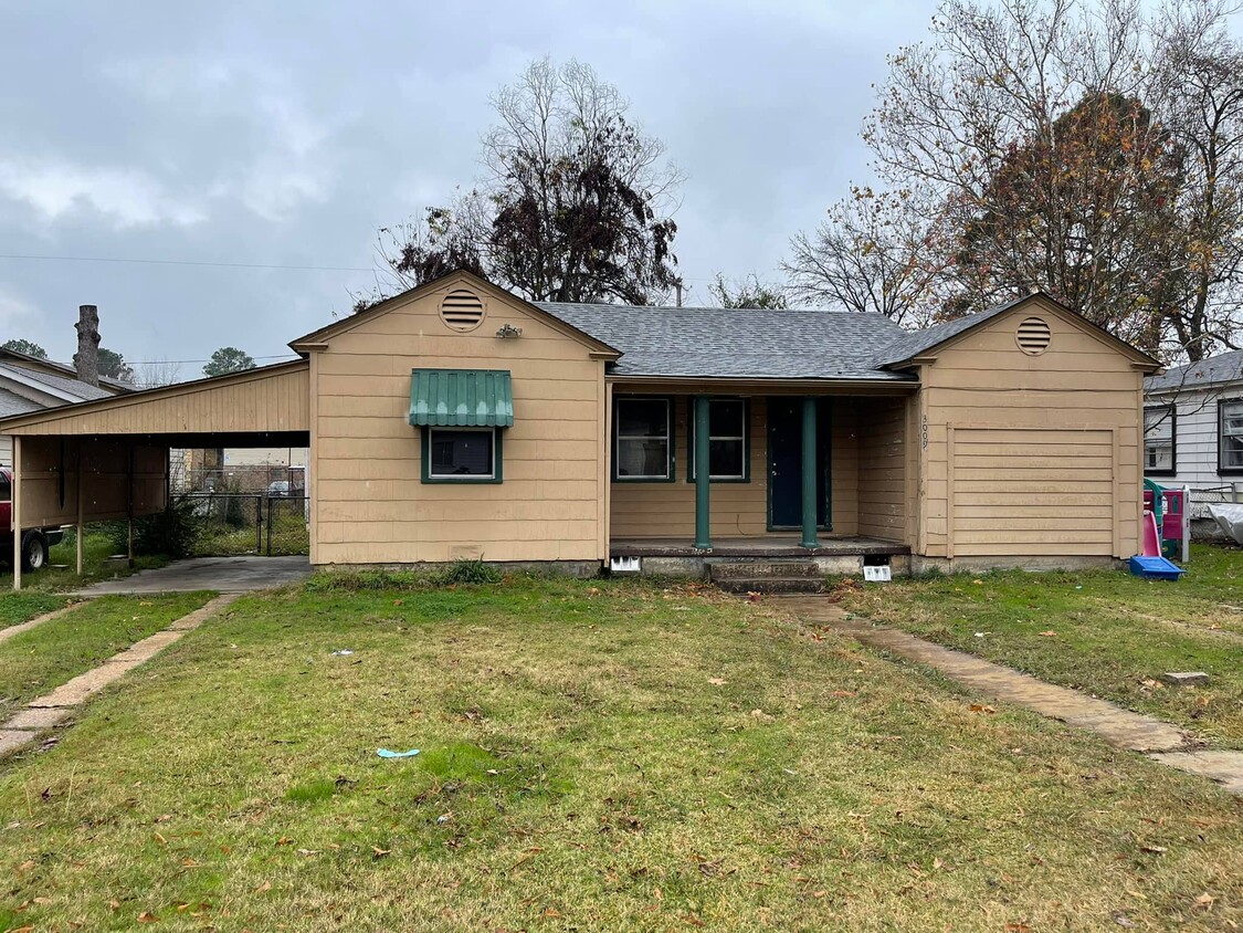 Primary Photo - 3009 Anthony Dr