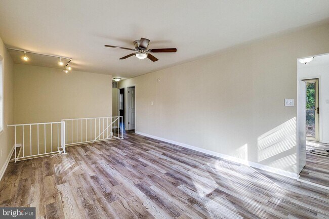 Building Photo - 6227 Virginia Hills Ave