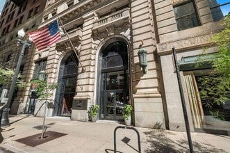 Building Photo - 212 W Washington St