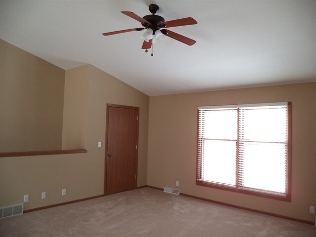 Building Photo - 536 Crestwood Court