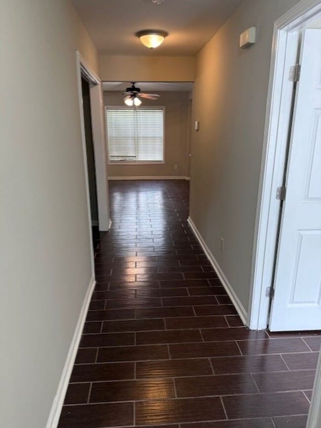 Foto del edificio - Available Now! MUST SEE!