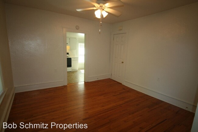Building Photo - 818 Clarendon St