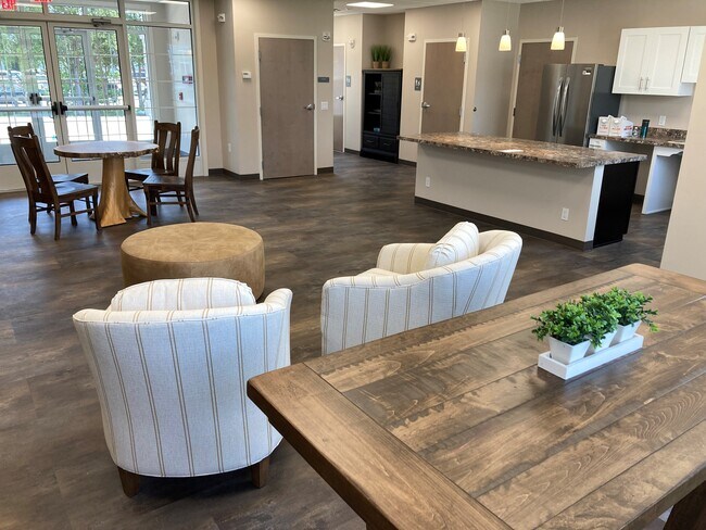 Foto del edificio - 25 LaRose