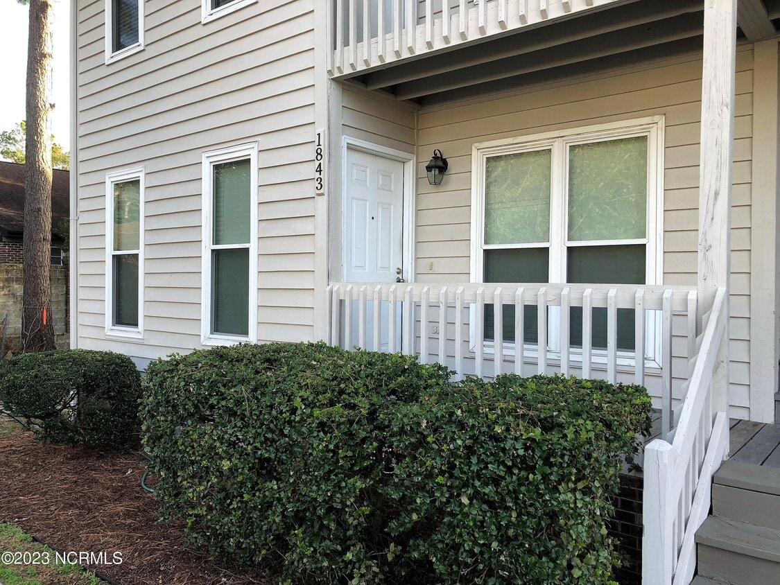 Foto principal - 1843 Savannah Ct