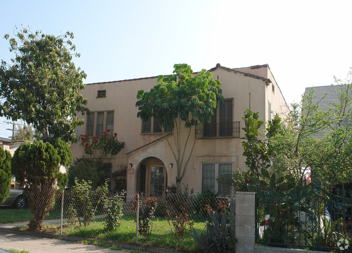 Primary Photo - 1022 E Berendo St