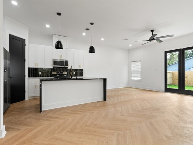 Building Photo - 4226 Sterling St