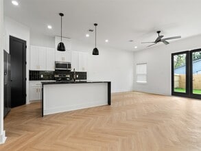 Building Photo - 4226 Sterling St