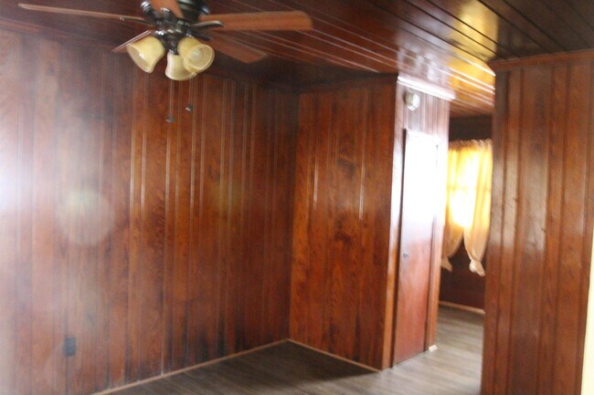 Foto del edificio - 801 Rosedale Ave