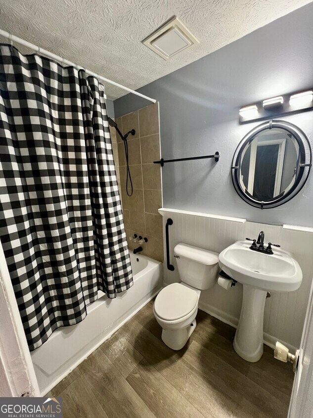 Foto del edificio - 35 Darwin Dr