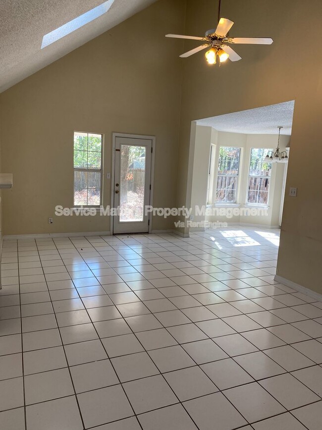 Building Photo - 6969 Weatherwood Dr