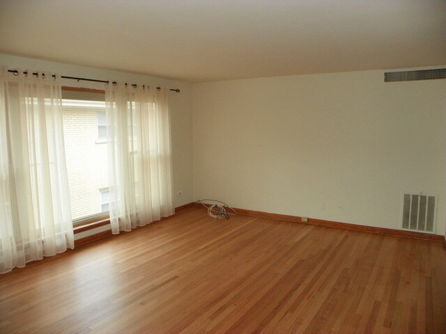 Foto del edificio - 10519 S Artesian Ave