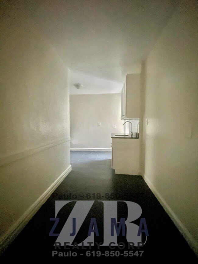 Foto del edificio - 301 Sterling St