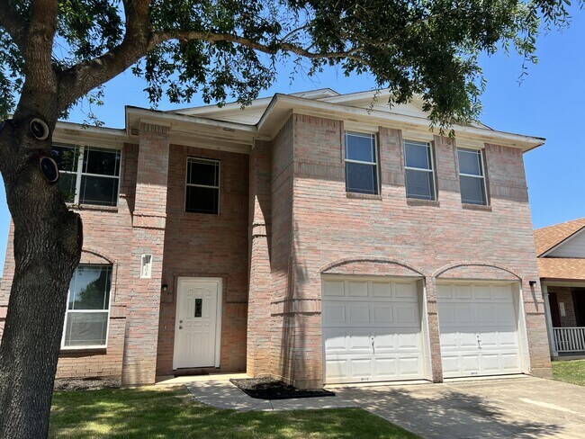 Foto del edificio - 14304 Sarah Ann Dr