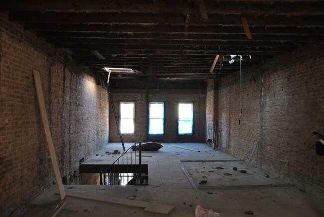 Building Photo - 824 Saint Johns Pl
