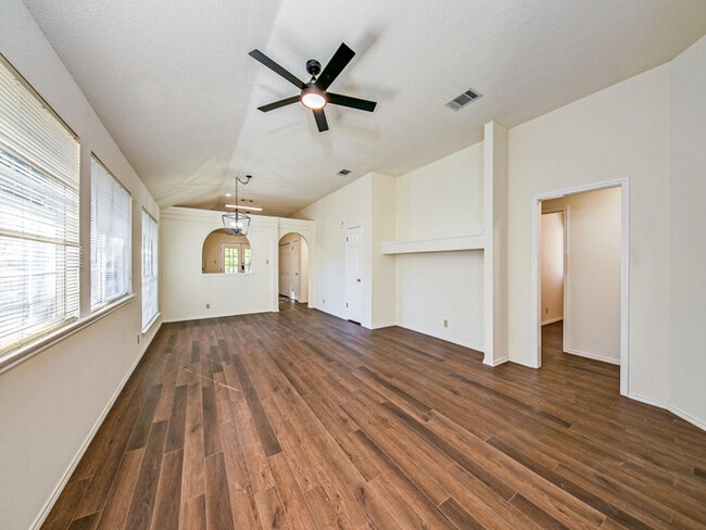 Building Photo - San Antonio, TX - House - $1,695.00 Availa...