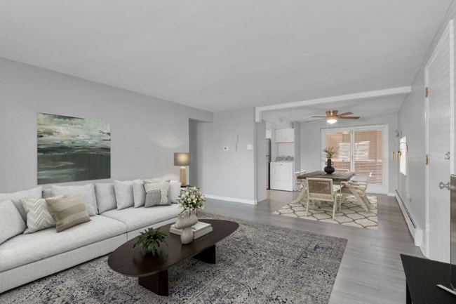 Photo - 10760 W 8th Ave (Lakewood, CO) Apartment