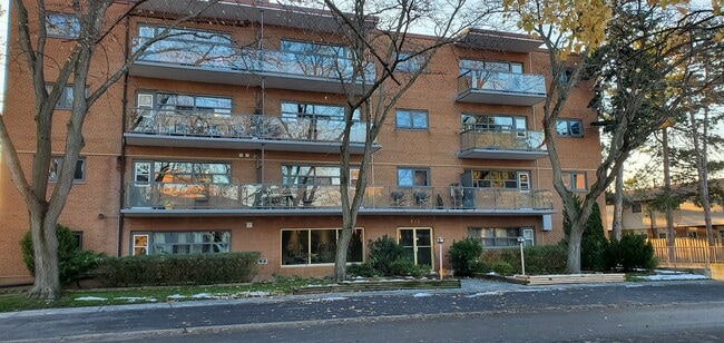 Building Photo - 473 Linwell Rd