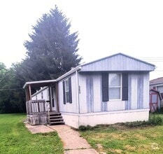 Building Photo - 869 Grove Ave