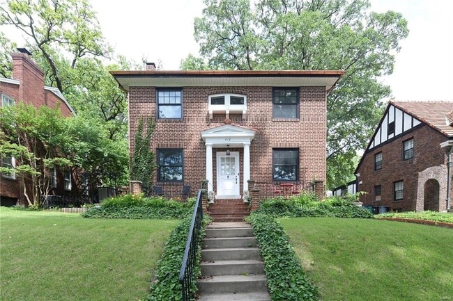 Building Photo - 418 Carswold Dr