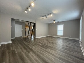 Building Photo - 486 Old Wheat St NE