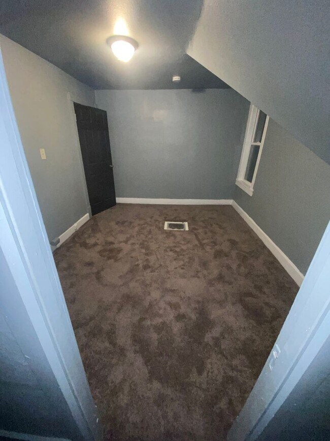 Building Photo - 3154-3154B N 12th St - 3 unit