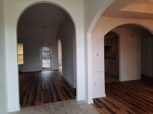 Foto del edificio - 4456 Alixs Dr