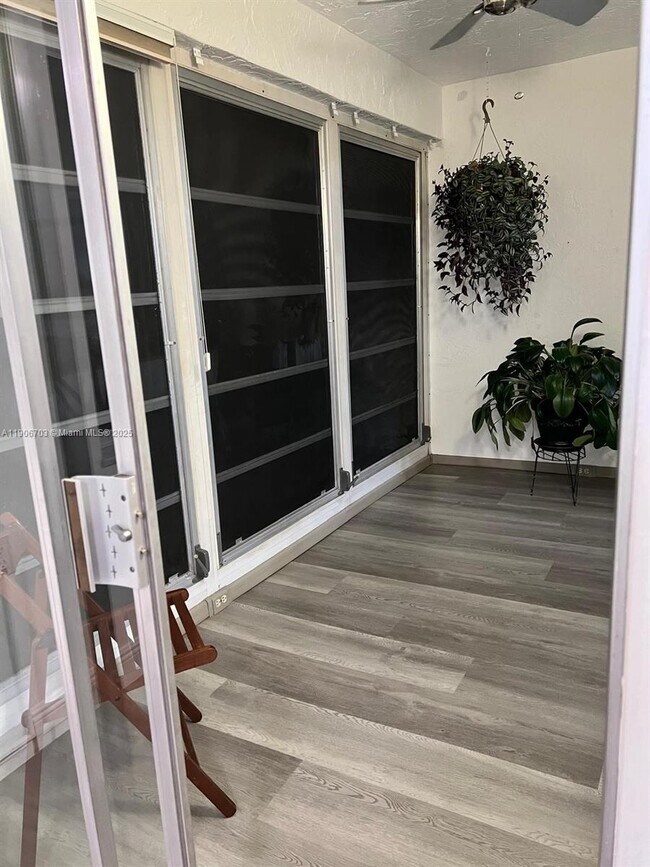 Foto del edificio - 1208 Bahama Bend