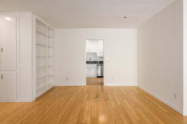 Área de comedor - 2803 Arizona Ave