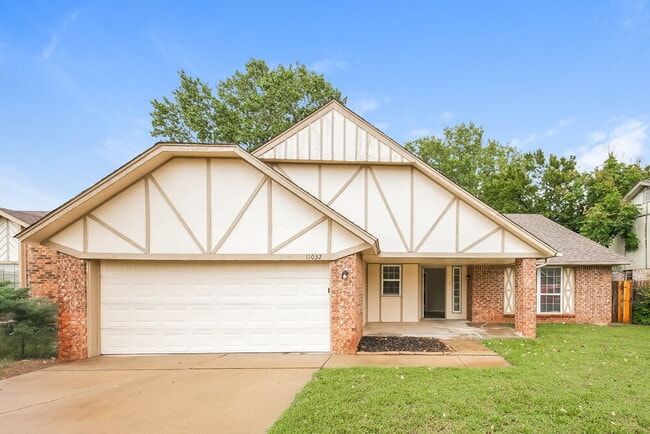 Building Photo - 11032 N Eagle Ln