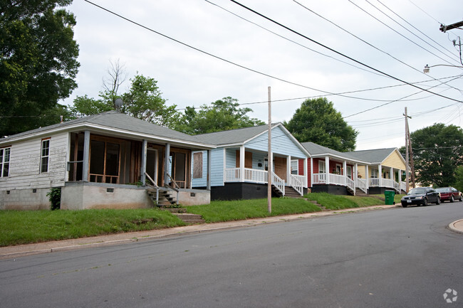 Foto del edificio - Biddleville Bungelow Condos